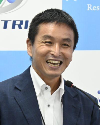 西藤　真一　　桃山学院大学経営学部経営学科　教授