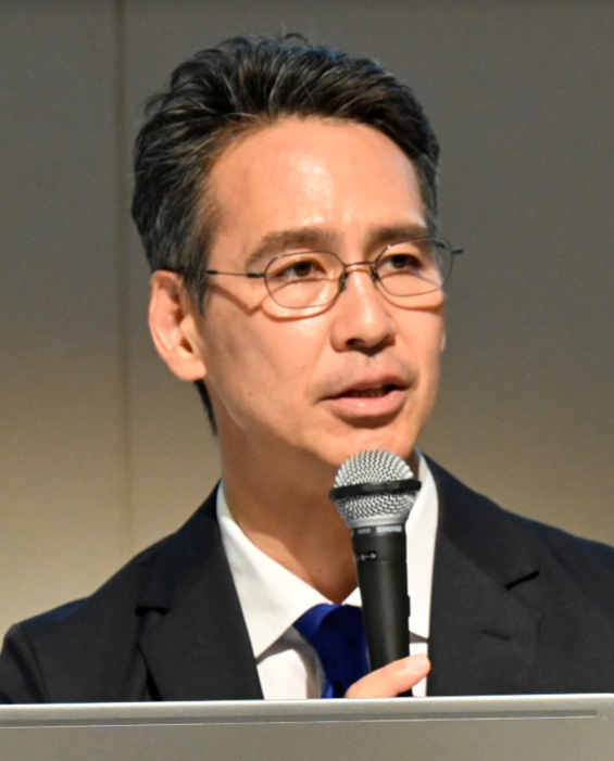 川鍋　一朗<br>全国ハイヤー・タクシー連合会会長・日本交通株式会社取締役
